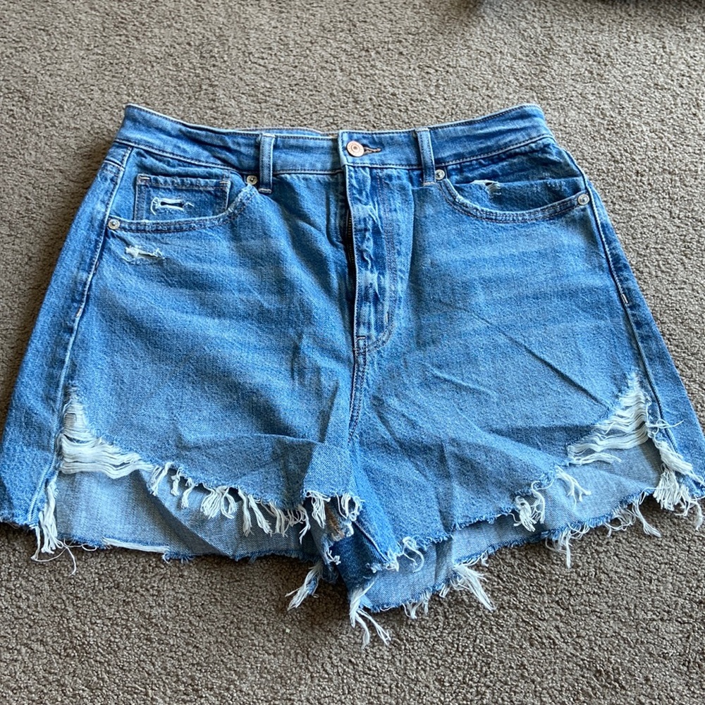 American eagle distressed shorts